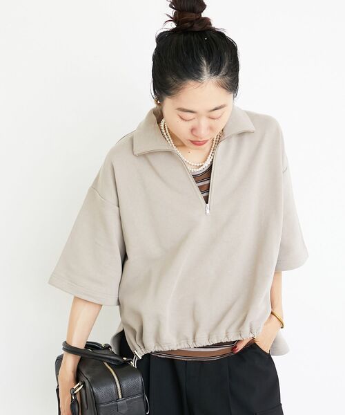 le.coeur blanc（ルクールブラン）の「ジップデザインハーフスリーブスウェット（スウェット・レディース・ベージュ/グレー・38）」の6枚目の写真