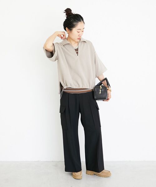 le.coeur blanc（ルクールブラン）の「ジップデザインハーフスリーブスウェット（スウェット・レディース・ベージュ/グレー・38）」の11枚目の写真