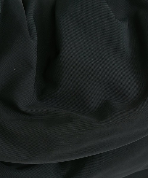 KATHARINE ROSS（キャサリンロス）の「【KATHARINE ROSS】story. ギャザーフラップバッグ（ハンドバッグ・レディース・ブラック/グレイッシュベージュ・MEDIUM）」の7枚目の写真