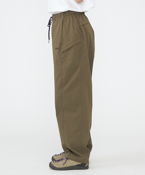 KEEN(キーン)の「NYLON RELAXED PANTS / ナイロン リラックス パンツ(その他パンツ・レディース・ブラウン系その他・L/XL)」の4枚目の写真