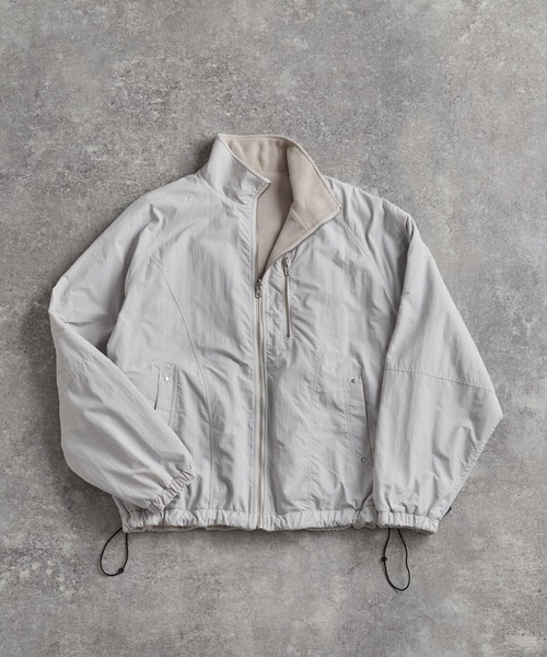 ADRER（アドラー）の「Nylon × Fleece Reversible Short Blouson / ナイロン×フリース　リバーシブルショートブルゾン（ブルゾン・メンズ・ブラック/アイボリー/ブルーグリーン・XS/S/M/L）」の10枚目の写真