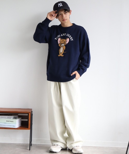 Tom＆Jerry（トムアンドジェリー）の「【Tom & Jerry/トム & ジェリー】アートワークデザイン ループ刺繍＆シャギー ジャガードニット（ニット/セーター・メンズ・オフホワイト/サックスブルー/スミクロ/ネイビー・M/L/LL）」の13枚目の写真