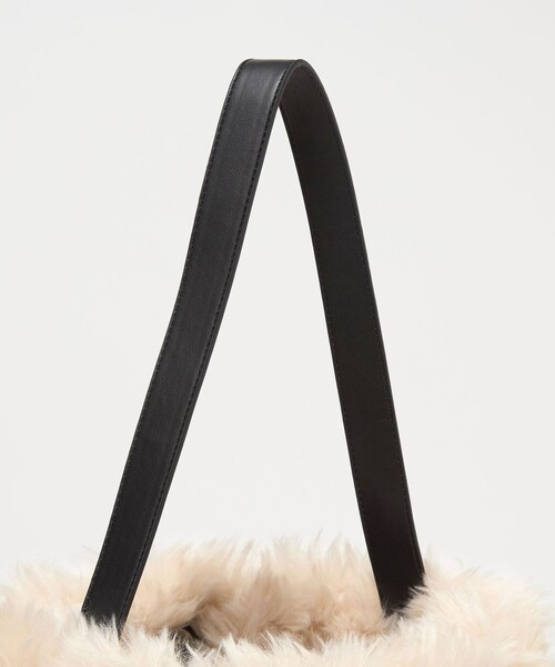 UNITED ARROWS（ユナイテッドアローズ）の「フェイクボア ワンショルダーバッグ（ショルダーバッグ・レディース・ベージュ/ダークブラウン・FREE）」の10枚目の写真
