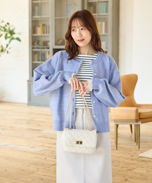 Honeys（ハニーズ）の「袖口レース使いトップス（Tシャツ/カットソー・レディース・ブラック/アイボリー/ホワイト×ブラック/グレイッシュベージュ/ブラック×ベージュ/サックスブルー系・LL/3L/S/M/L）」の18枚目の写真