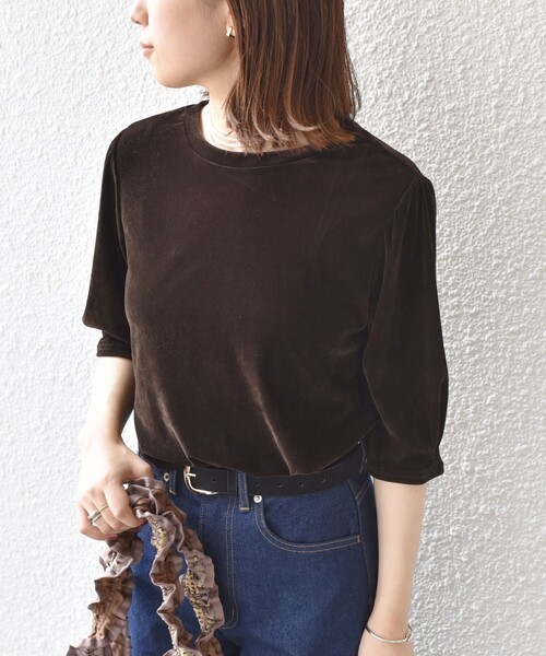 SHIPS Colors(シップス カラーズ)の「SHIPS Colors:〈手洗い可能〉フロッキー メッシュ 5分袖 トップス(Tシャツ/カットソー・レディース・ブラック/ベージュ/ブラウン・ONE SIZE)」の3枚目の写真