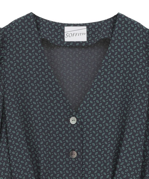 SOFFITTO（ソフィット）の「Vネックウエストタックブラウス（シャツ/ブラウス・レディース・ブラック系その他/グリーン系その他・FREE）」の17枚目の写真