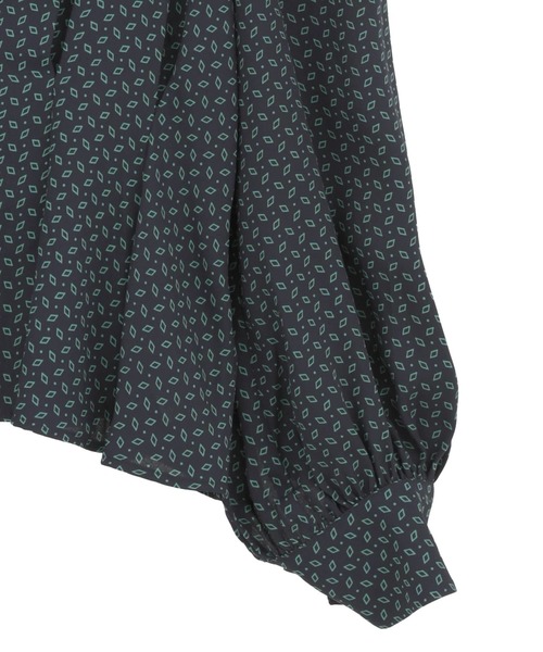 SOFFITTO（ソフィット）の「Vネックウエストタックブラウス（シャツ/ブラウス・レディース・ブラック系その他/グリーン系その他・FREE）」の18枚目の写真