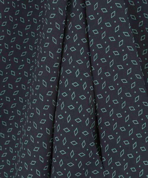 SOFFITTO（ソフィット）の「Vネックウエストタックブラウス（シャツ/ブラウス・レディース・ブラック系その他/グリーン系その他・FREE）」の20枚目の写真