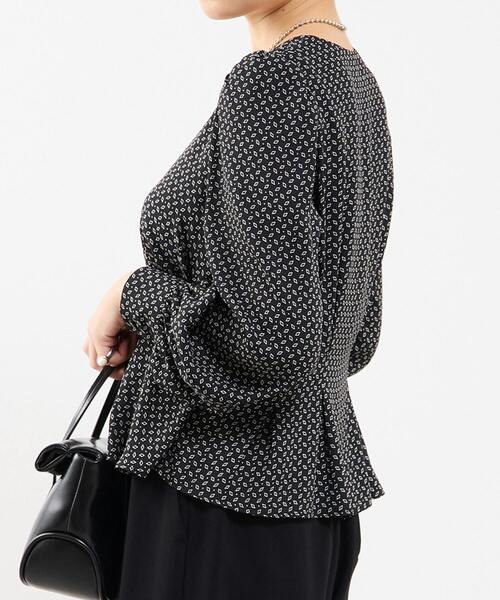 SOFFITTO（ソフィット）の「Vネックウエストタックブラウス（シャツ/ブラウス・レディース・ブラック系その他/グリーン系その他・FREE）」の21枚目の写真