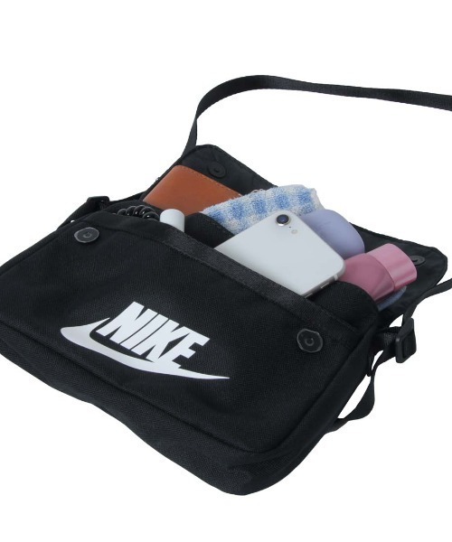 NIKE(ナイキ)の「ナイキ NIKE ナイキ ウィメンズ NSW レベル クロスボディ(ショルダーバッグ・メンズ・ブラック・ONE SIZE)」の7枚目の写真