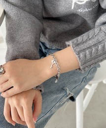 iso（イソ）の「チャーム付きチェーンブレスレット（ブレスレット）」