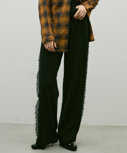 Lutim by u（ルチバイユー）の「Side lace knit pants / サイドレースニットパンツ（その他パンツ・レディース・ブラック/ブラウン・FREE）」の2枚目の写真