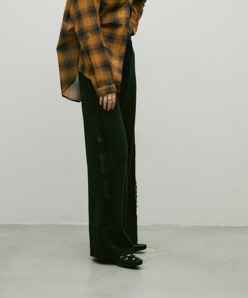 Lutim by u（ルチバイユー）の「Side lace knit pants / サイドレースニットパンツ（その他パンツ・レディース・ブラック/ブラウン・FREE）」の18枚目の写真