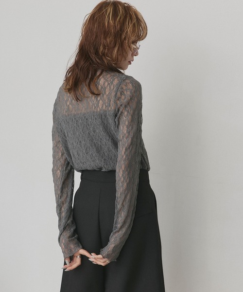 ad thie(アドティエ)の「プチハイネック レーストップス(Tシャツ/カットソー・レディース・オフホワイト/ブラック/グレー・FREE)」の7枚目の写真