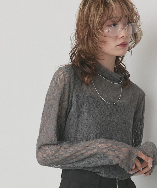 ad thie(アドティエ)の「プチハイネック レーストップス(Tシャツ/カットソー・レディース・オフホワイト/ブラック/グレー・FREE)」の8枚目の写真