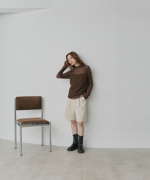 ad thie(アドティエ)の「プチハイネック レーストップス(Tシャツ/カットソー・レディース・オフホワイト/ブラック/グレー・FREE)」の15枚目の写真