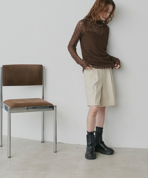 ad thie(アドティエ)の「プチハイネック レーストップス(Tシャツ/カットソー・レディース・オフホワイト/ブラック/グレー・FREE)」の16枚目の写真