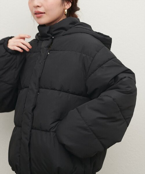 natural couture(ナチュラルクチュール)の「フード中綿ジャケット(ダウンジャケット/コート・レディース・ブラウン/アイボリー/グレイッシュベージュ/サックスブルー/ブラック・FREE)」の18枚目の写真