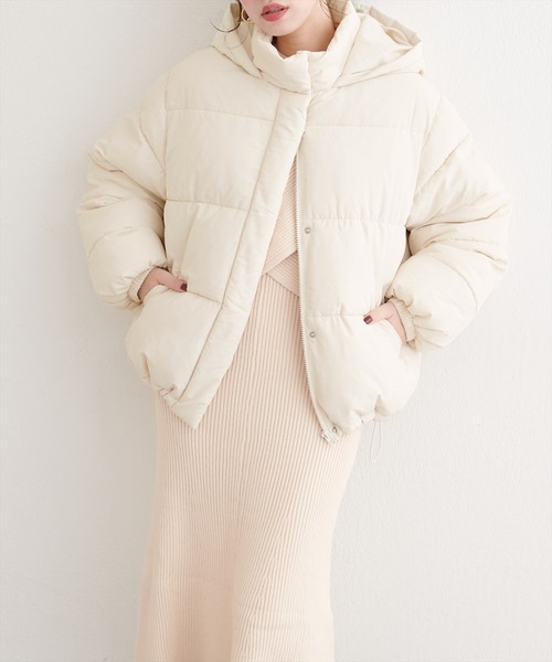 natural couture(ナチュラルクチュール)の「フード中綿ジャケット(ダウンジャケット/コート・レディース・ブラウン/アイボリー/グレイッシュベージュ/サックスブルー/ブラック・FREE)」の6枚目の写真