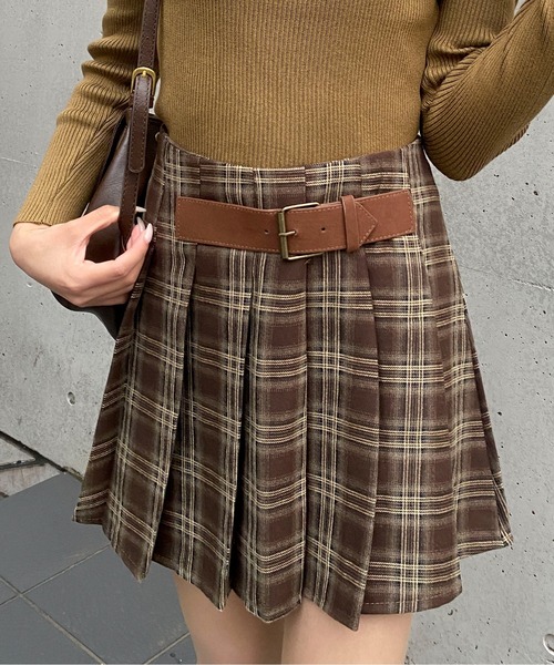 Mejoul（メジュール）の「【2025秋冬新作】【インパン付き】サイドベルトチェックプリーツミニスカート（スカート・レディース・ブラック/ブラウン・M/L）」の9枚目の写真