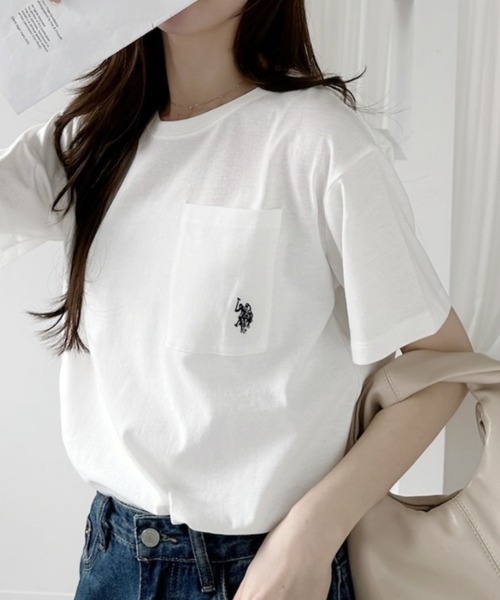 U.S. POLO ASSN.（ユーエスポロアッスン）の「【U.S. POLO ASSN.】ポケット付き Ｔシャツ（Tシャツ/カットソー・レディース・チャコール/ブラック×ホワイト/ホワイト×ブラック/オフホワイト/ネイビー・L/M）」の2枚目の写真