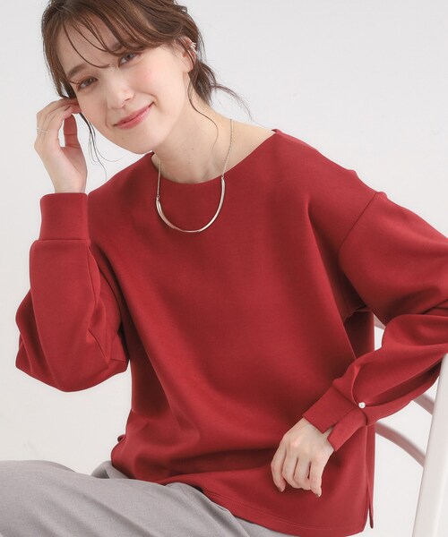 DRESKIP（ドレスキップ）の「【S-LL】大人のデイリースタイルに お袖タック フェイクパール付きトップス（Tシャツ/カットソー・レディース・アイボリー/レッド系1/ダークブラウン/チャコールグレー・02/01/04/03）」の4枚目の写真