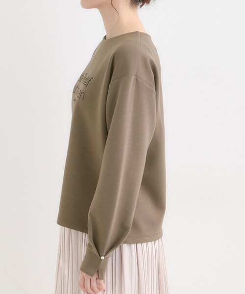 DRESKIP（ドレスキップ）の「【S-LL】大人のデイリースタイルに お袖タック フェイクパール付きトップス（Tシャツ/カットソー・レディース・アイボリー/レッド系1/ダークブラウン/チャコールグレー・02/01/04/03）」の7枚目の写真