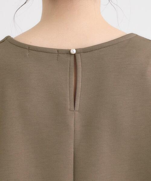 DRESKIP（ドレスキップ）の「【S-LL】大人のデイリースタイルに お袖タック フェイクパール付きトップス（Tシャツ/カットソー・レディース・アイボリー/レッド系1/ダークブラウン/チャコールグレー・02/01/04/03）」の10枚目の写真