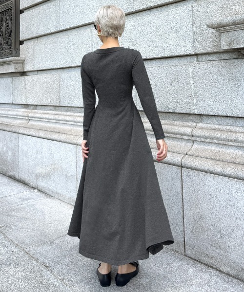 JENNE(ジェンヌ)の「フラワーモチーフワンピース(ワンピース・レディース・グレー/ブラック・SMALL/MEDIUM/LARGE)」の15枚目の写真
