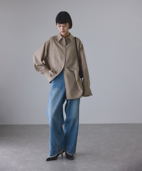 ADAM ET ROPE'（アダムエロペ）の「ダブルポケットウールシャツ（シャツ/ブラウス・レディース・ベージュ/オフホワイト・FREE）」の5枚目の写真