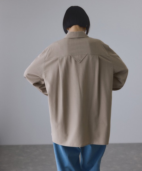 ADAM ET ROPE'（アダムエロペ）の「ダブルポケットウールシャツ（シャツ/ブラウス・レディース・ベージュ/オフホワイト・FREE）」の11枚目の写真