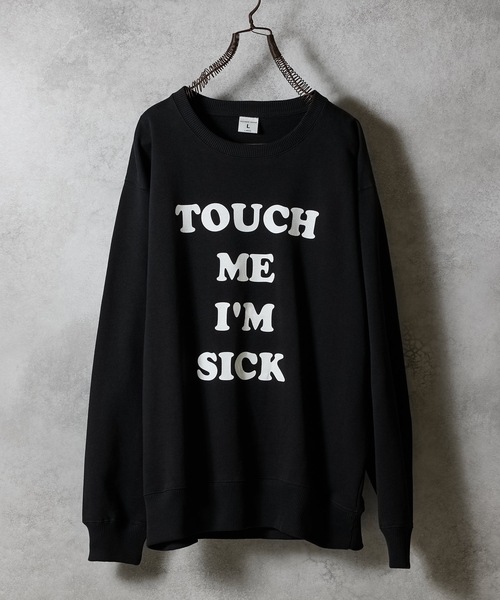 NUMBER (N)INE（ナンバーナイン）の「TOUCH ME I'M SICK PRINTED CLASSIC CREWNECK SWEATSHIRT / タッチ ミー アイム シック ロゴプリント クラシック クルーネック スウェットシャツ（スウェット・メンズ・ブラック/トップグレー・M/L/XL）」の3枚目の写真