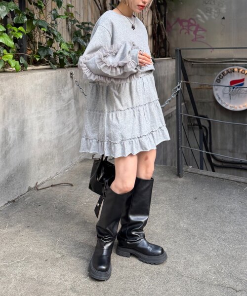 w closet（ダブルクローゼット）の「チュールスリーブスウェットワンピース（ワンピース・レディース・ブラック/パープル/グレー/アイボリー・FREE）」の16枚目の写真