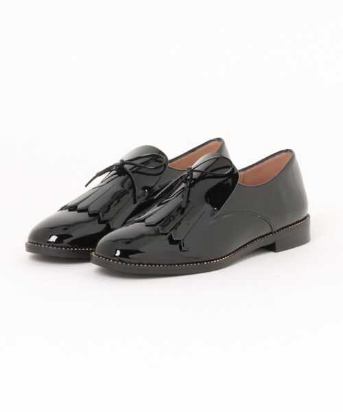inter-chaussures(インターショシュール)の「【INTER-CHAUSSURES】レースリボンエナメルキルトシューズ(I1610N)(ドレスシューズ・レディース・ライトベージュ/ブラック・36/35)」の2枚目の写真