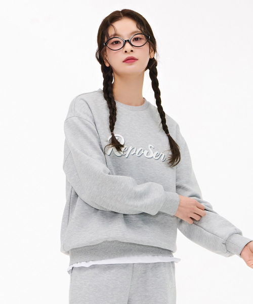 CHASECULT（チェイスカルト）の「女性レタリンググラフィックスウェットシャツ-グレー（スウェット・レディース・ライトグレー・90/85）」の3枚目の写真