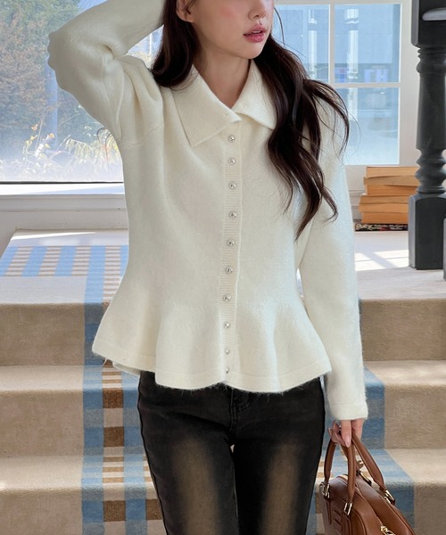 by muni:r(バイ ムニール)の「【着用動画あり・4色展開】パールフレアニットカーディガン(ニット/セーター・レディース・レッド/ブラック/アイボリー/グレー・FREE)」の8枚目の写真