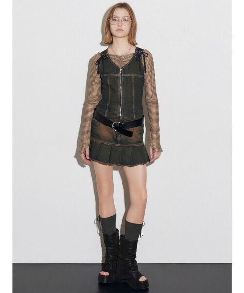 EMODA（エモダ）の「プリーツヘムレイヤードデニムワンピース（ワンピース・レディース・ブラック/インディゴブルー・SMALL/MEDIUM）」の4枚目の写真