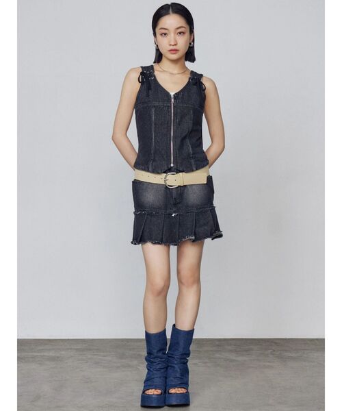 EMODA（エモダ）の「プリーツヘムレイヤードデニムワンピース（ワンピース・レディース・ブラック/インディゴブルー・SMALL/MEDIUM）」の7枚目の写真