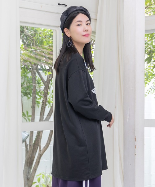 ScoLar（スカラー）の「153713：仲宗根泉(HY)コラボ アート柄花柄チュニック（チュニック・レディース・ブルー/ブラック・M）」の17枚目の写真