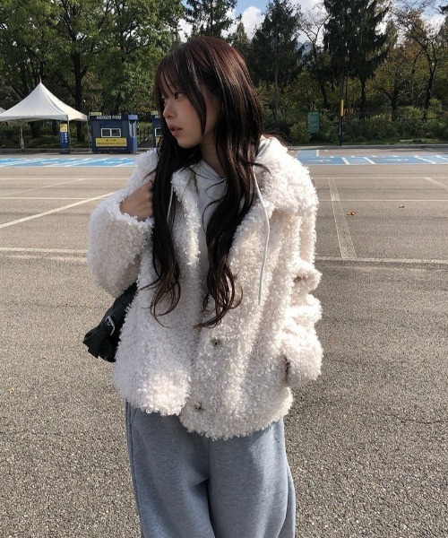 anyonemore（エニワンモア）の「サイドタック裏起毛ワイドトレーニングパンツ（スウェットパンツ・レディース・ブラック/グレー・FREE）」の6枚目の写真