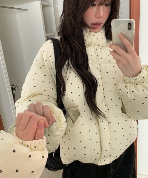anyonemore（エニワンモア）の「サイドタック裏起毛ワイドトレーニングパンツ（スウェットパンツ・レディース・ブラック/グレー・FREE）」の22枚目の写真
