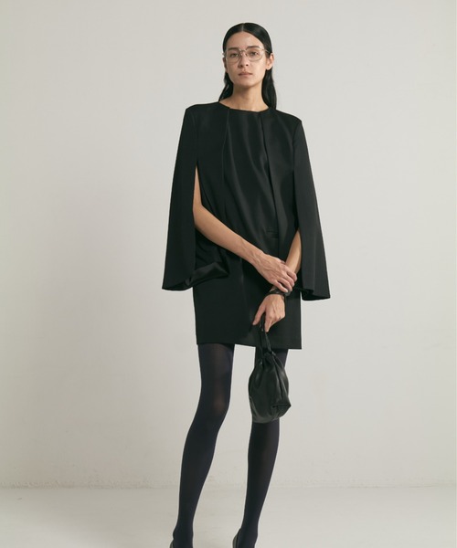 CINOH(チノ)の「BLACK FORMAL SLIT SLEEVE MINI DRESS(ワンピース・レディース・ブラック・38/36)」の1枚目の写真