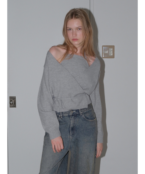 ETMON（エトモン）の「Halter Wrap Knit Top, Grey（ニット/セーター・レディース・その他・F）」の2枚目の写真