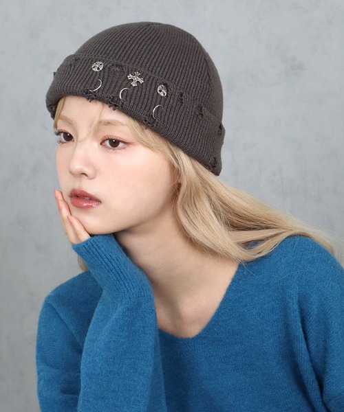 BARELY BLUE(ベアリーブルー)の「【 BARELY BLUE / ベアリーブルー 】 ダメージ メタル ビーニー / ニット キャップ(ニットキャップ/ビーニー・レディース・グレー/アイボリー/ブラック・FREE)」の12枚目の写真