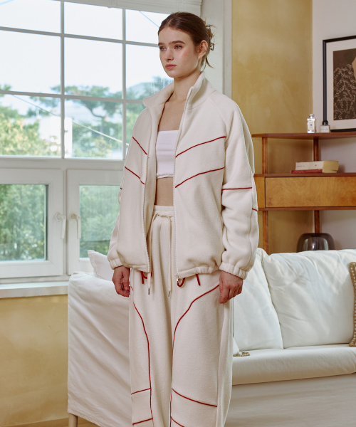ARI(アリ)の「KIKI FLEECE ZIP UP / WHITE(その他アウター・レディース・ホワイト・FREE)」の2枚目の写真