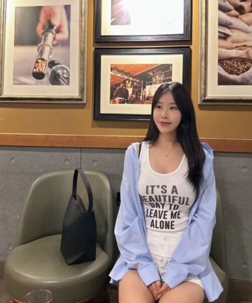 LADY VOLUME(レディーボリューム)の「ビューティフルデイ スリーブレス ボールド (ホワイト)(Tシャツ/カットソー・レディース・その他・SMALL/MEDIUM)」の2枚目の写真