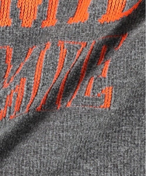 BACK NUMBER(バックナンバー)の「【BACK NUMBER】モールニットロゴクルーネックセーター (ダブルジャガード / ゆったりシルエット / カジュアルスタイル / リブデザイン)(ニット/セーター・メンズ・ホワイト/ネイビー/ダークグレー・M/L/XL)」の13枚目の写真