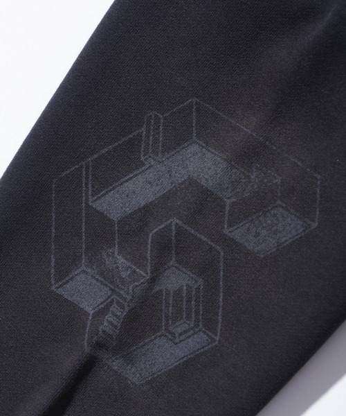 XLARGE(エクストララージ)の「GEOMETRIC ZIP UP HOODED SWEATSHIRT(パーカー・メンズ・ブラック/ベージュ/ネイビー・S/M/L/XL)」の19枚目の写真