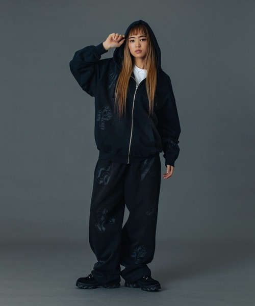 XLARGE（エクストララージ）の「GEOMETRIC ZIP UP HOODED SWEATSHIRT（パーカー・メンズ・ブラック/ベージュ/ネイビー・S/M/L/XL）」の22枚目の写真