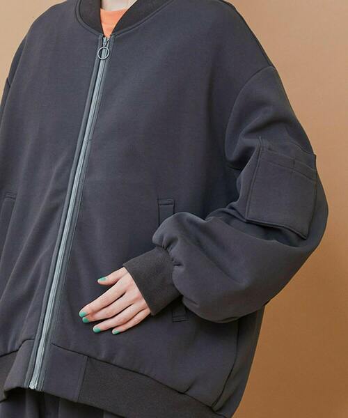 FRAPBOIS（フラボア）の「アクティー ブルゾン（ブルゾン・レディース・ブラック/チャコールグレー・1/2）」の5枚目の写真